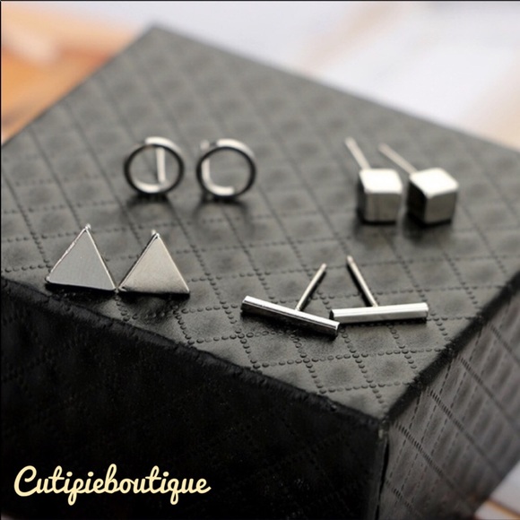 valley jewelry Jewelry - 4 items pack Black earrings sale!